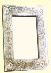 Antique Finish Wooden Photo Frame (Floral Design in White 8 x 6 inches)
